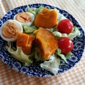 栄養たっぷり☆かぼちゃ＆ゆで卵のヘルシーサラダ